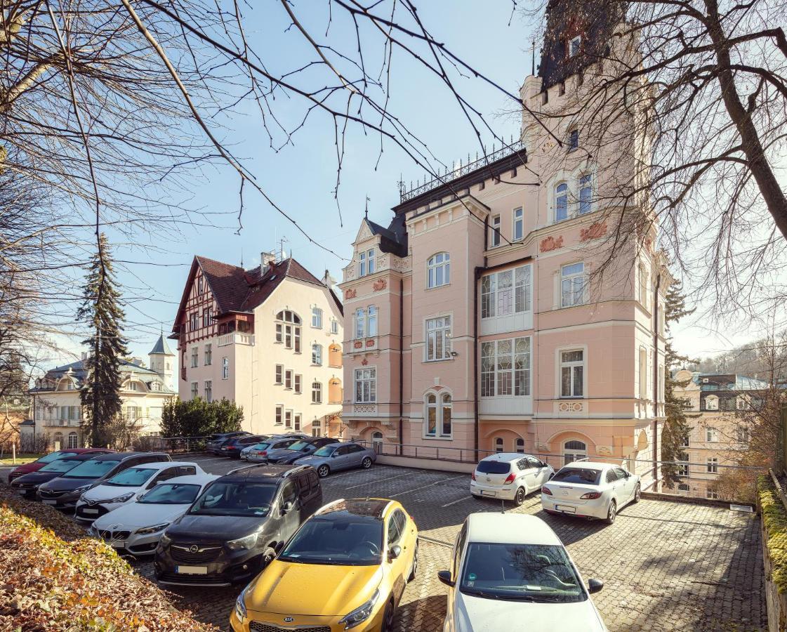 Spa Hotel Villa Smetana Κάρλοβι Βάρι Εξωτερικό φωτογραφία