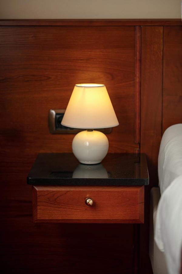 Spa Hotel Villa Smetana Κάρλοβι Βάρι Εξωτερικό φωτογραφία