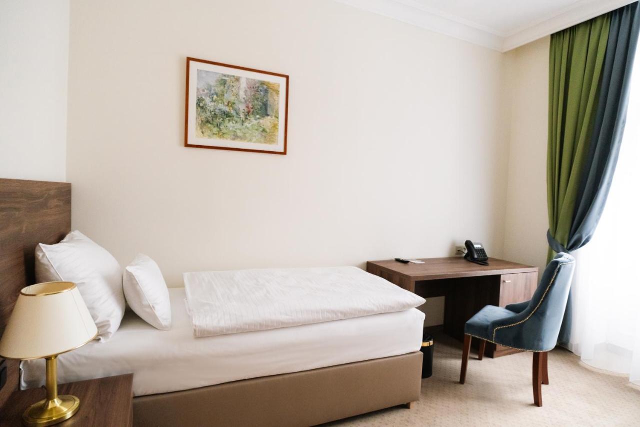 Spa Hotel Villa Smetana Κάρλοβι Βάρι Εξωτερικό φωτογραφία