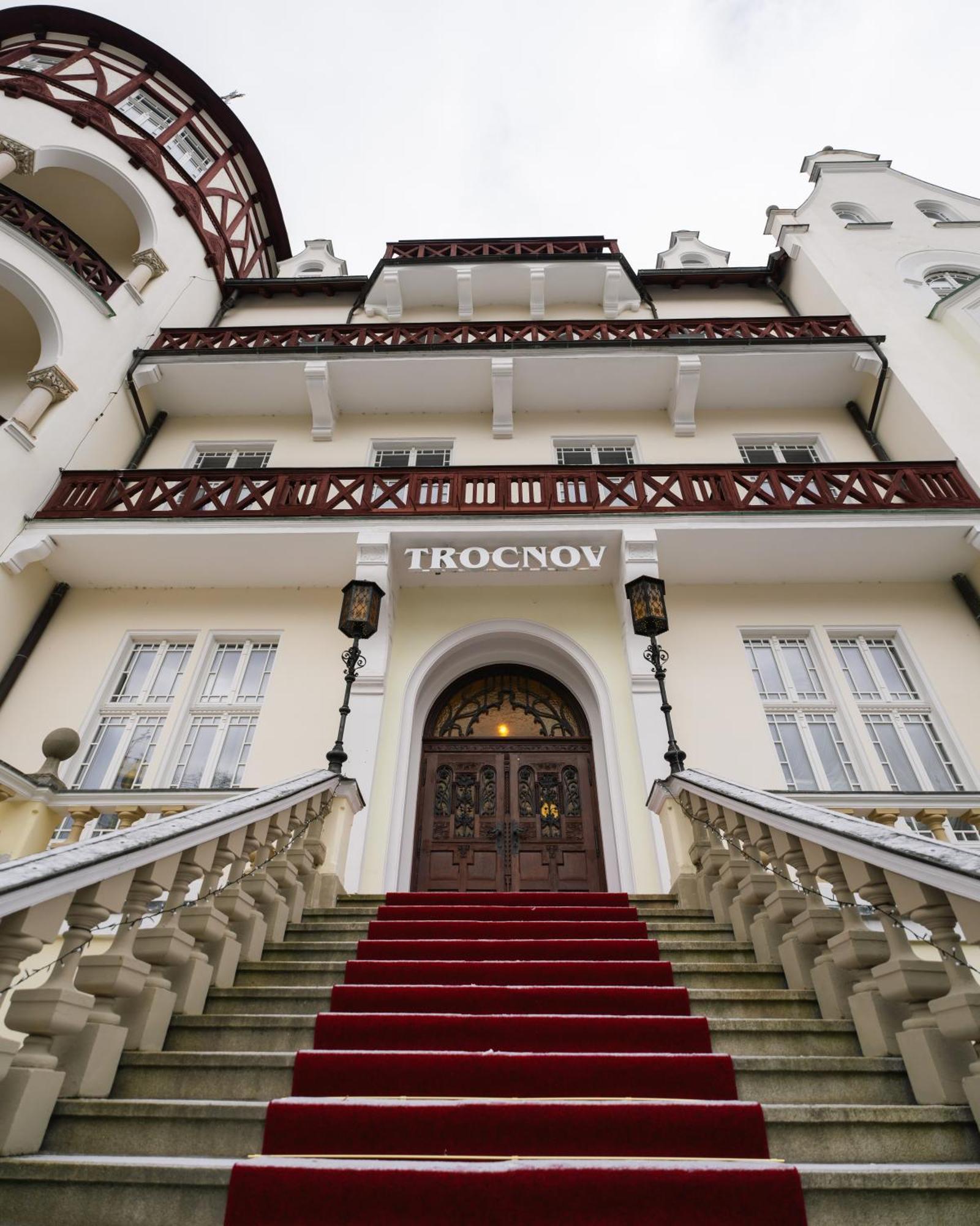 Spa Hotel Villa Smetana Κάρλοβι Βάρι Εξωτερικό φωτογραφία