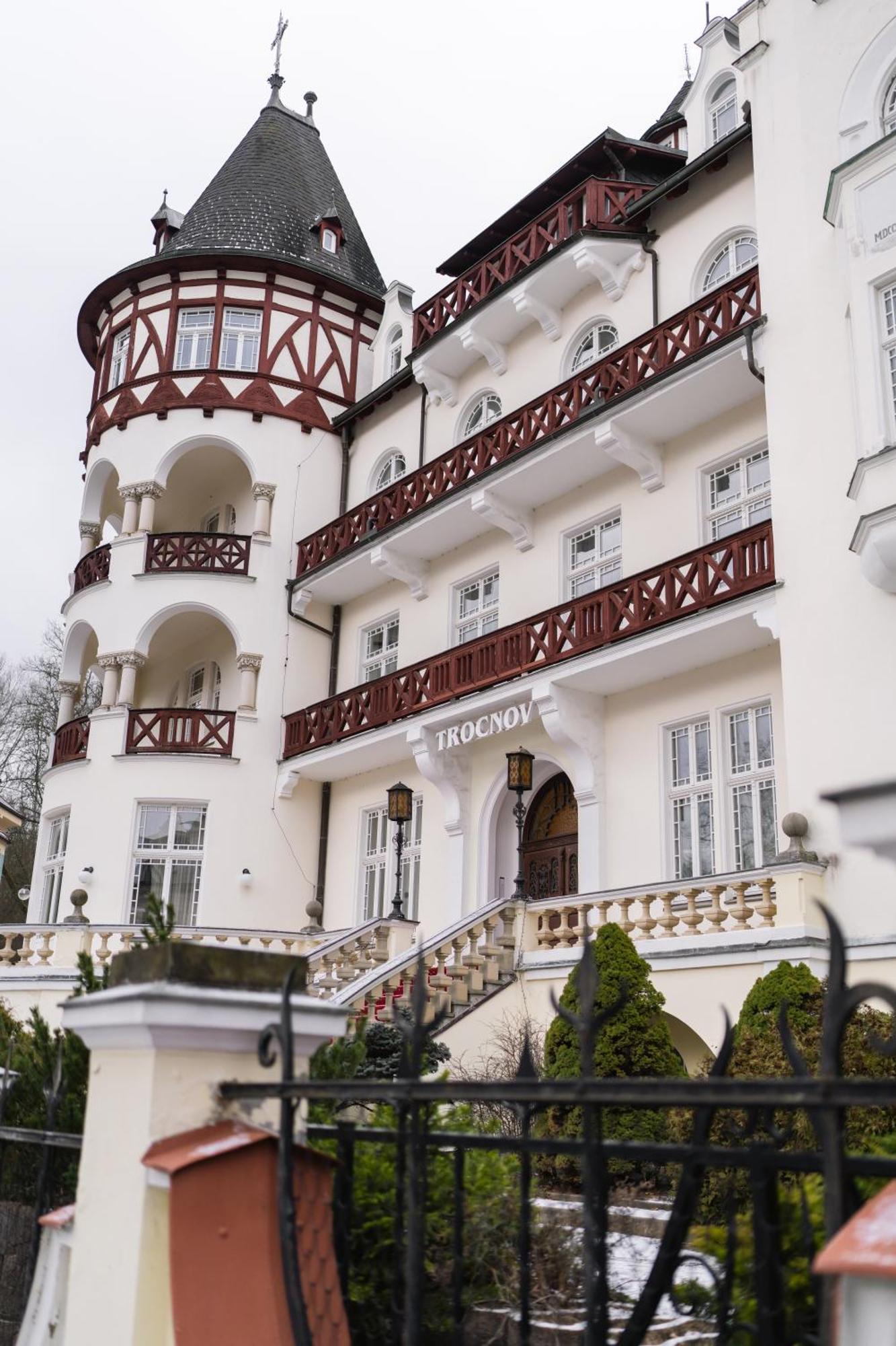 Spa Hotel Villa Smetana Κάρλοβι Βάρι Εξωτερικό φωτογραφία